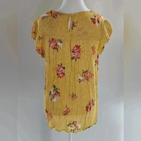DR2 Yellow Floral Blouse with Back Keyhole High Low Bottom Cap Sleeves Size M - Picture 3 of 10